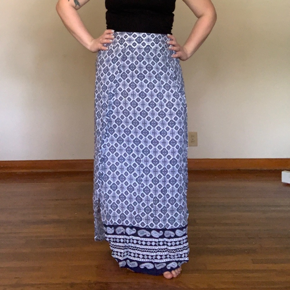 ❤️3/20❤️Faded Glory small 4/6 maxi skirt
